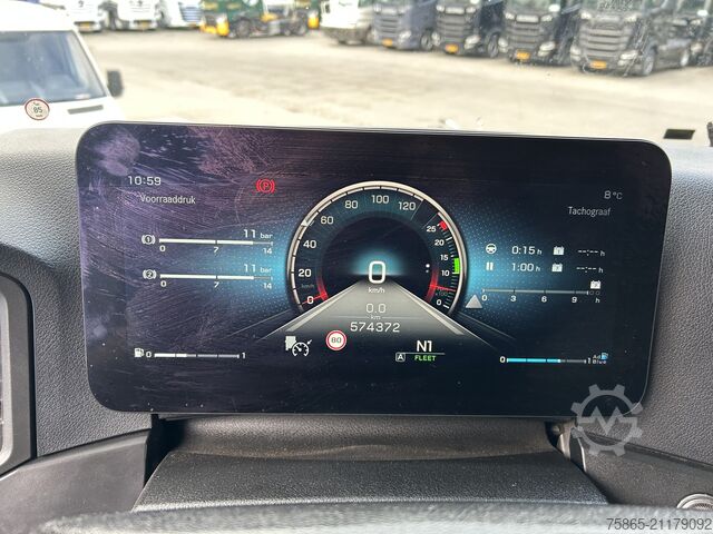 Standard-SZM Mercedes-Benz Actros 1842 Streamspace / 574 dkm / Tacho V2 / ...