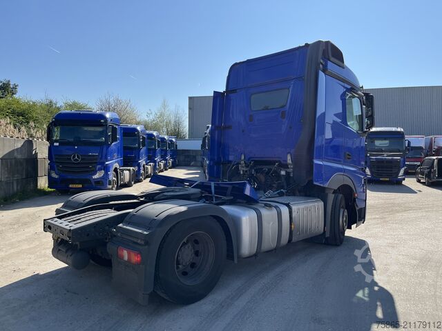 Standard tractor Mercedes-Benz Actros 1842 Streamspace / 945 dkm / 2 Tanks / N...
