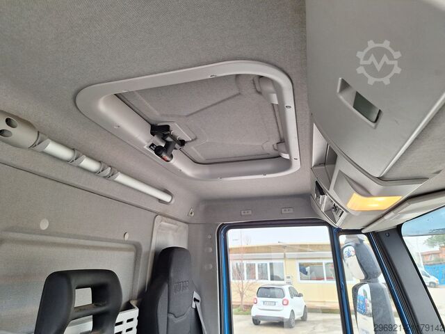 LKW mit Kofferaufbau Iveco EuroCargo 75