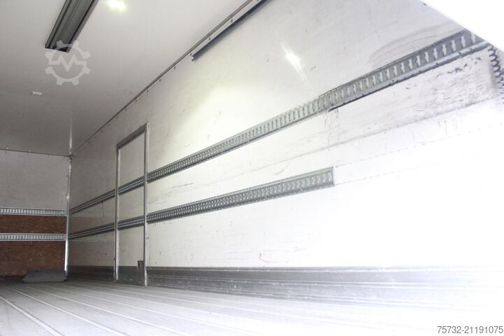 LKW mit Kofferaufbau Mercedes-Benz Antos 1827 E6 Koffer 8,5m LBW S.Tür 199.000 km