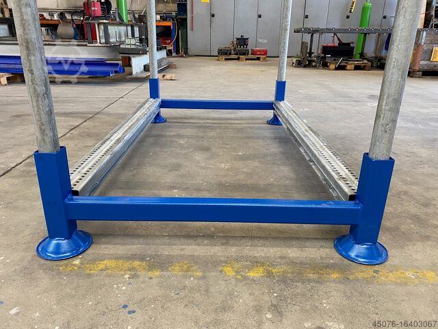 Transport/stanchion/rack racks  