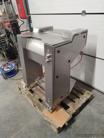 Fleischverarbeitungsmaschine MAJA EVM 4004