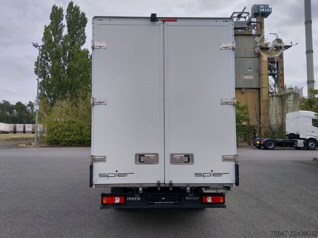 Transporter mit Koffer Iveco Daily 35 S 14 H Rückfahrkamera