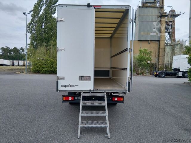 Transporter mit Koffer Iveco Daily 35 S 14 H Rückfahrkamera