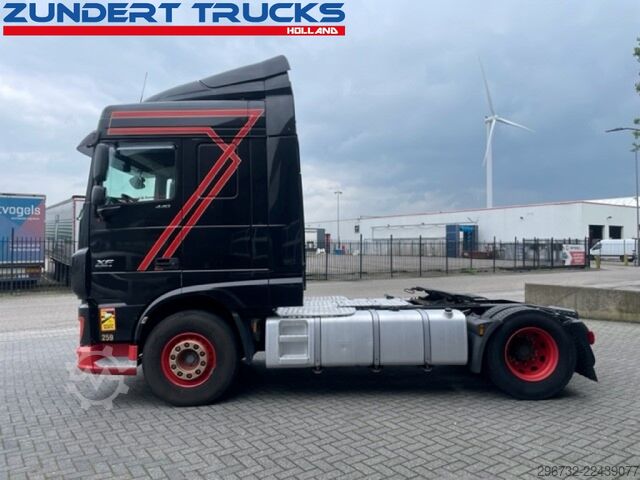 Standard-SZM DAF XF440 SPACECAB