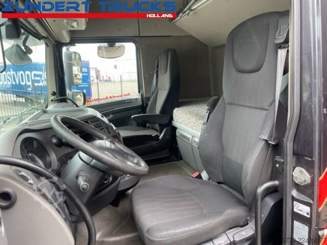 Standard-SZM DAF XF440 SPACECAB