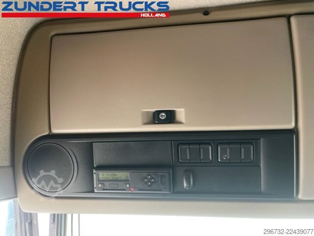Standard-SZM DAF XF440 SPACECAB
