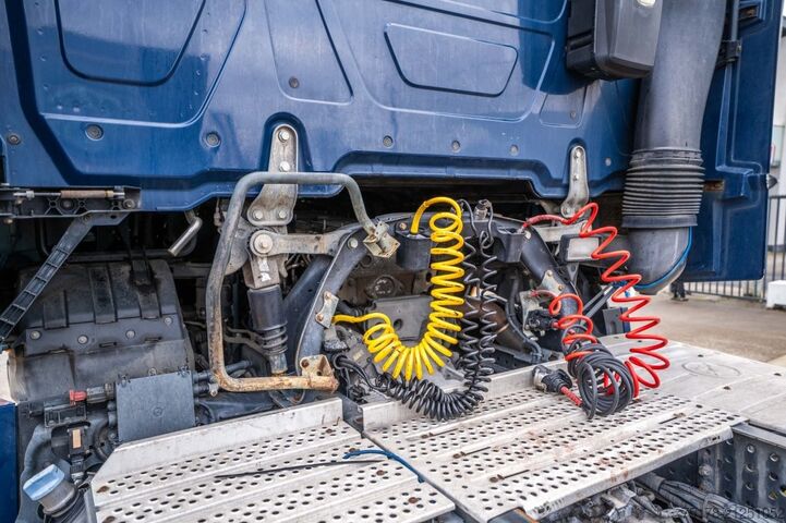 Standard-SZM MERCEDES ACTROS 1846+ADR