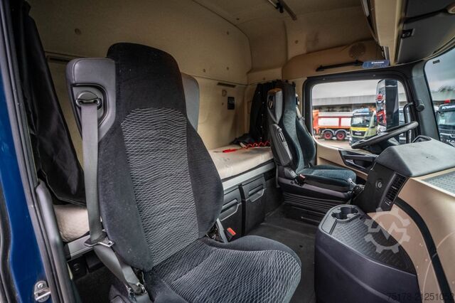 Standard tractor Mercedes-Benz ACTROS 1846+ADR