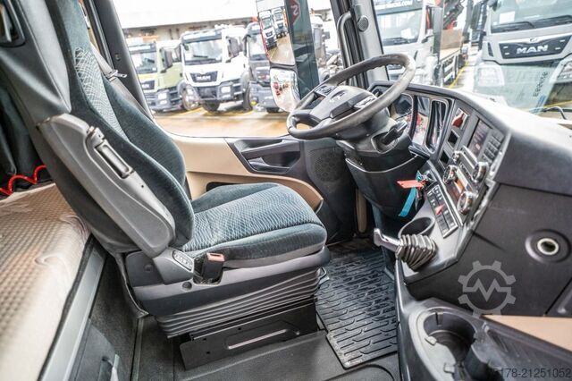Standard tractor Mercedes-Benz ACTROS 1846+ADR