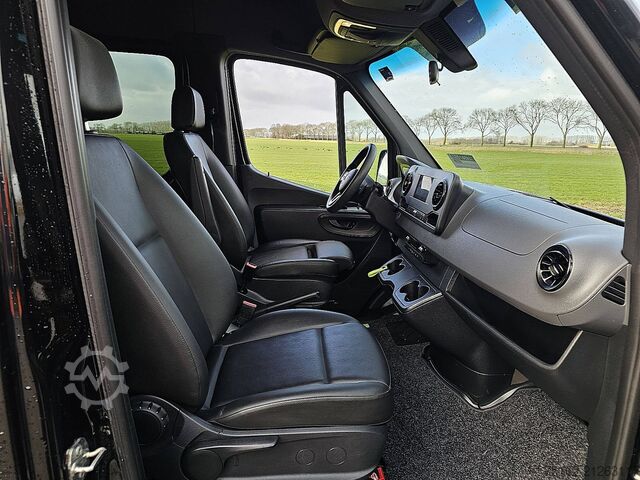 Passenger transportation MERCEDES-BENZ SPRINTER 314 L3H2 9-Pers 2x Airco
