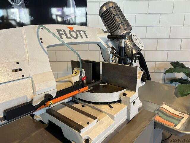 Halbautomatische Bandsägemaschine FLOTT 