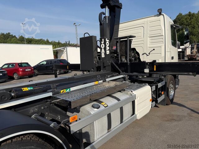Innenlader Volvo FMX 450 6x2*4, Hooklift + 26t/m Crane, YM: 2018