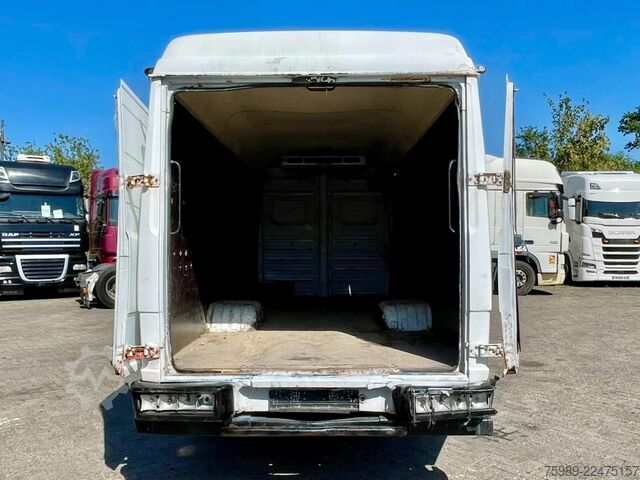 Panel van Mercedes-Benz Vario 812 D manual pomp, cooler THERMOKING