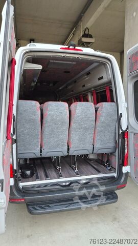 Minibus MERCEDES-BENZ Sprinter 420 Elektro bis zu 19 Schlafsessel