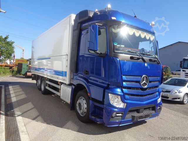 LKW mit Getränkeaufbau MERCEDES-BENZ Actros 2542 L 7,3 M Schwenkwand LBW Heizung