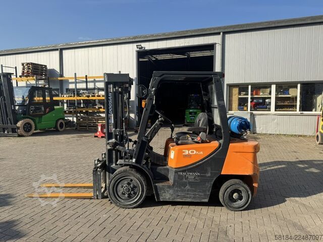 Treibgasstapler Doosan G30GP