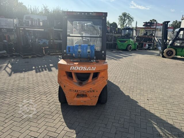 Treibgasstapler Doosan G30GP