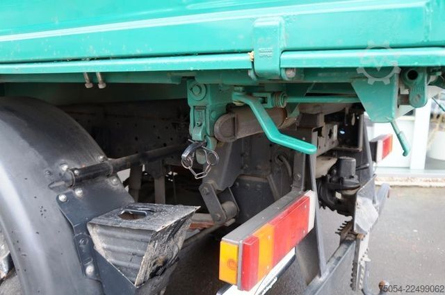 Three-sided tipper truck MAN Dreiseitenkipper MAN 7731 mit Kran