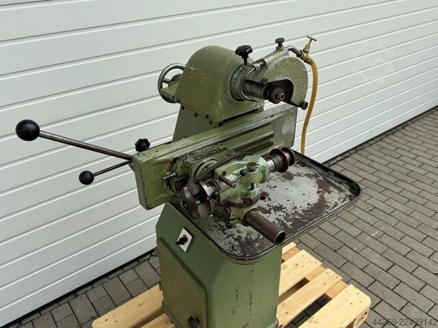 Tool sharpening machine with coolant pump UNBEKANNT 