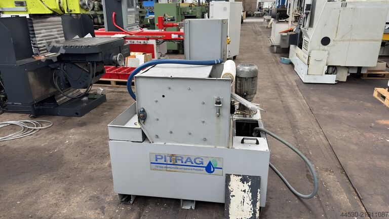 Vertical machining center MIKRON VC1000