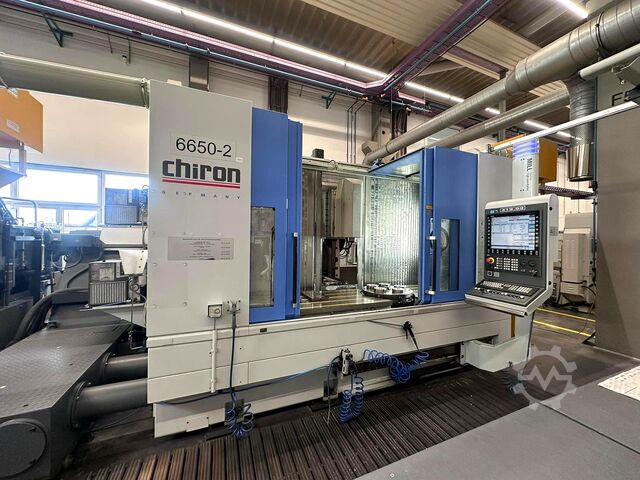 Vertikales Bearbeitungszentrum Chiron Mill 2000 high speed plus