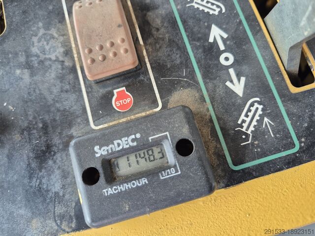 Chain excavator Vermeer RT100 / 1 OWNER / NEW SERVICE!