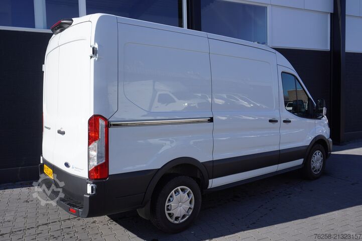 Delivery van Ford Transit 2.0 TDCI 130PK L2H2 - EURO 6 - Airco - ...
