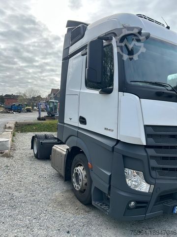 Volume tractor unit MERCEDES-BENZ 1843 , Low Liner