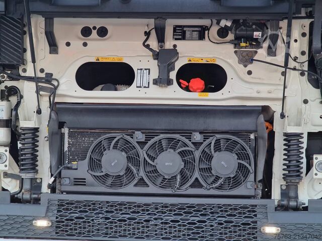 BDF-System Volvo FH 13.460 Globetrotter 6x2*4 - BDF - I Parkcool...