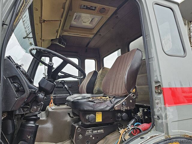 Kipper MERCEDES-BENZ 3335 K 8X4 FULL STEEL MAN.