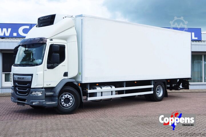 Refrigerated/freezer transport DAF LF 290 Koel/Vries Carrier + B.A.R. 2.000 kg Klep