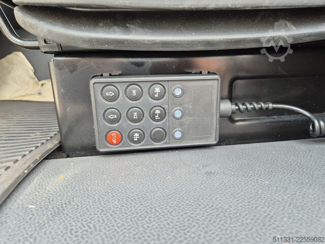 Box van HYUNDAI  XCIENT FUEL CELL 6x 2QZHZ – 6x2