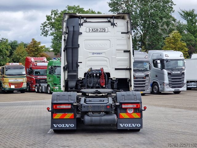 Standard-SZM Volvo FH 13.460 Globetrotter 4x2 - Full spoiler - 2x ...