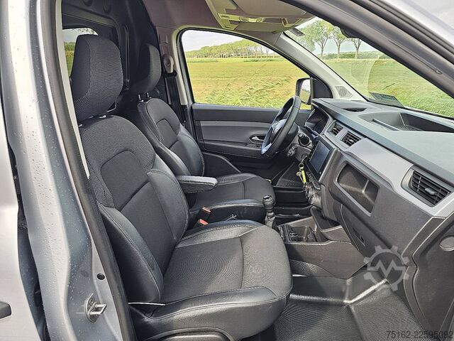 Suitcase RENAULT KANGOO 1.5 DCI 95 COMFORT