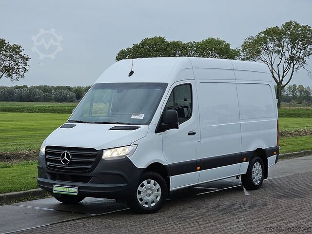 High-roof van MERCEDES-BENZ SPRINTER 317 L2H2 Navi RWD