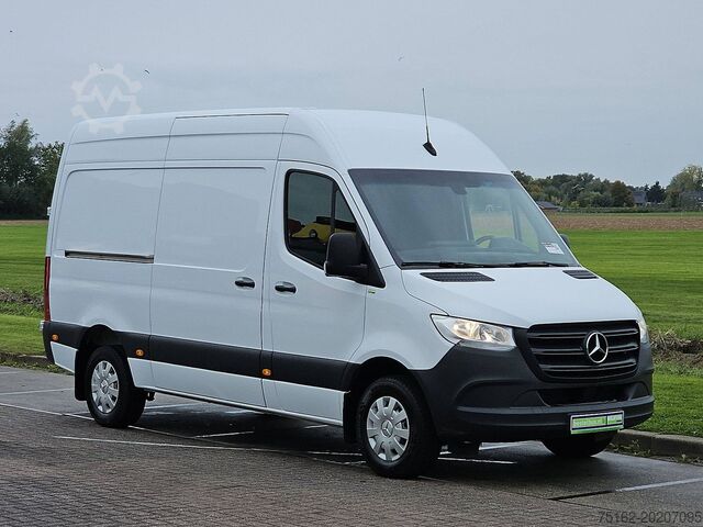 High-roof van MERCEDES-BENZ SPRINTER 317 L2H2 Navi RWD