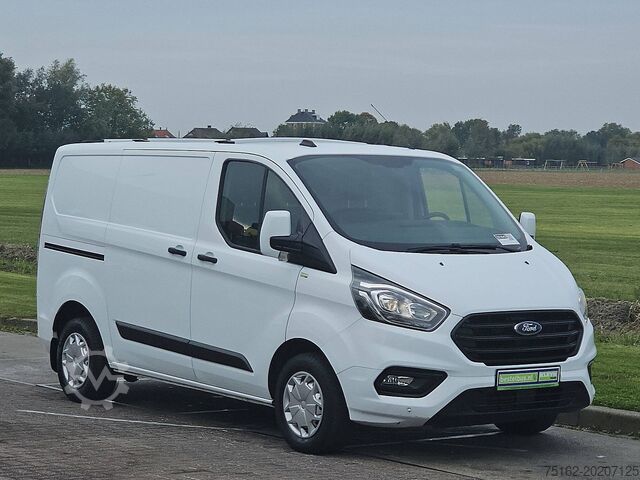High-roof van FORD TRANSIT CUSTOM 2.0 L1H1 Navi Trekhaak!