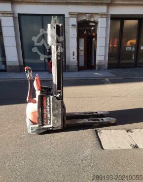 Pallet stacker Toyota BT SWE 120L