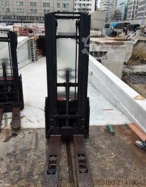 Manual stacker Toyota BT SWE 120 L Elektro