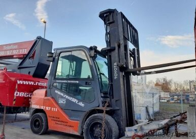 4-wheel forklift Toyota 02-8FDF 30
