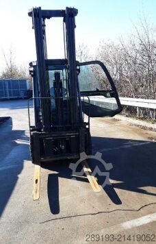 4-wheel forklift Toyota 02-8FDF 30