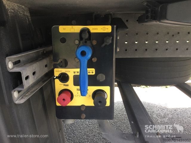 Reefer semitrailer Schmitz Cargobull Tiefkühler Multitemp Doppelstock Trennwand