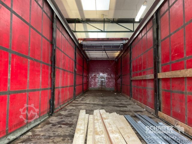 Open semitrailer with tarp  Curtainsider Standard Staplerhalterung