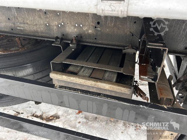 Open semitrailer with tarp Schmitz Cargobull Curtainsider Standard Staplerhalterung
