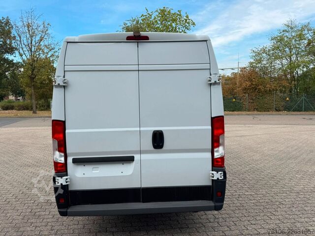 Panel van FIAT Ducato Maxi Grossr.-Kasten 35 140 L5H2