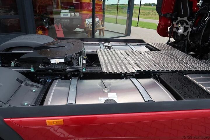 Hazardous substances MAN TGX D30 18.560 ADR Full air New! 75KM