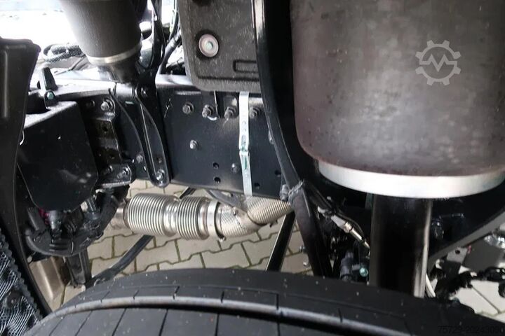 Hazardous substances MAN TGX D30 18.560 ADR Full air New! 75KM