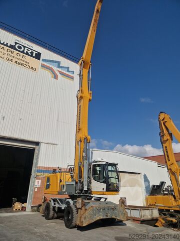 Material handler LIEBHERR LH40M
