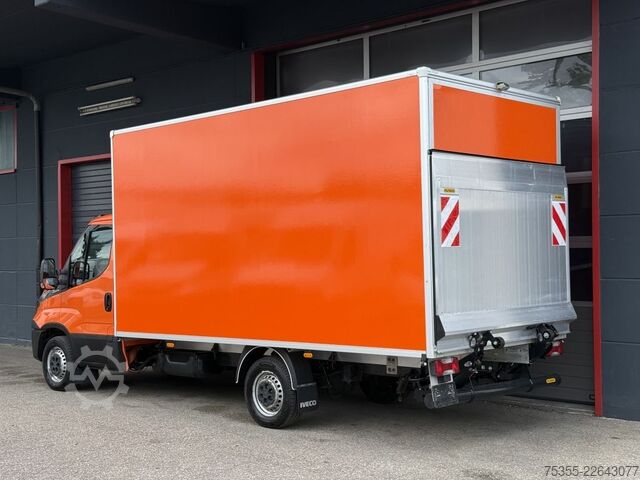 Transporter mit Koffer IVECO Daily 35S14A Hi-Matic Klima 4,35m Kamera LBW